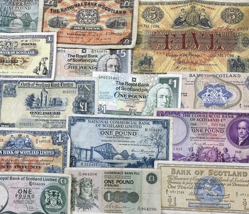 Scottish banknotes choice of - -,