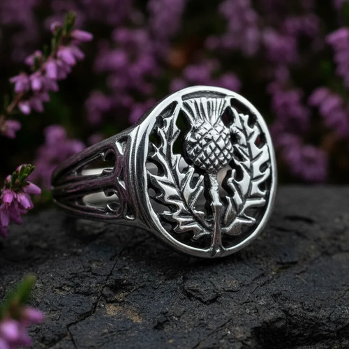 Thistle signet ring scotland - signet,